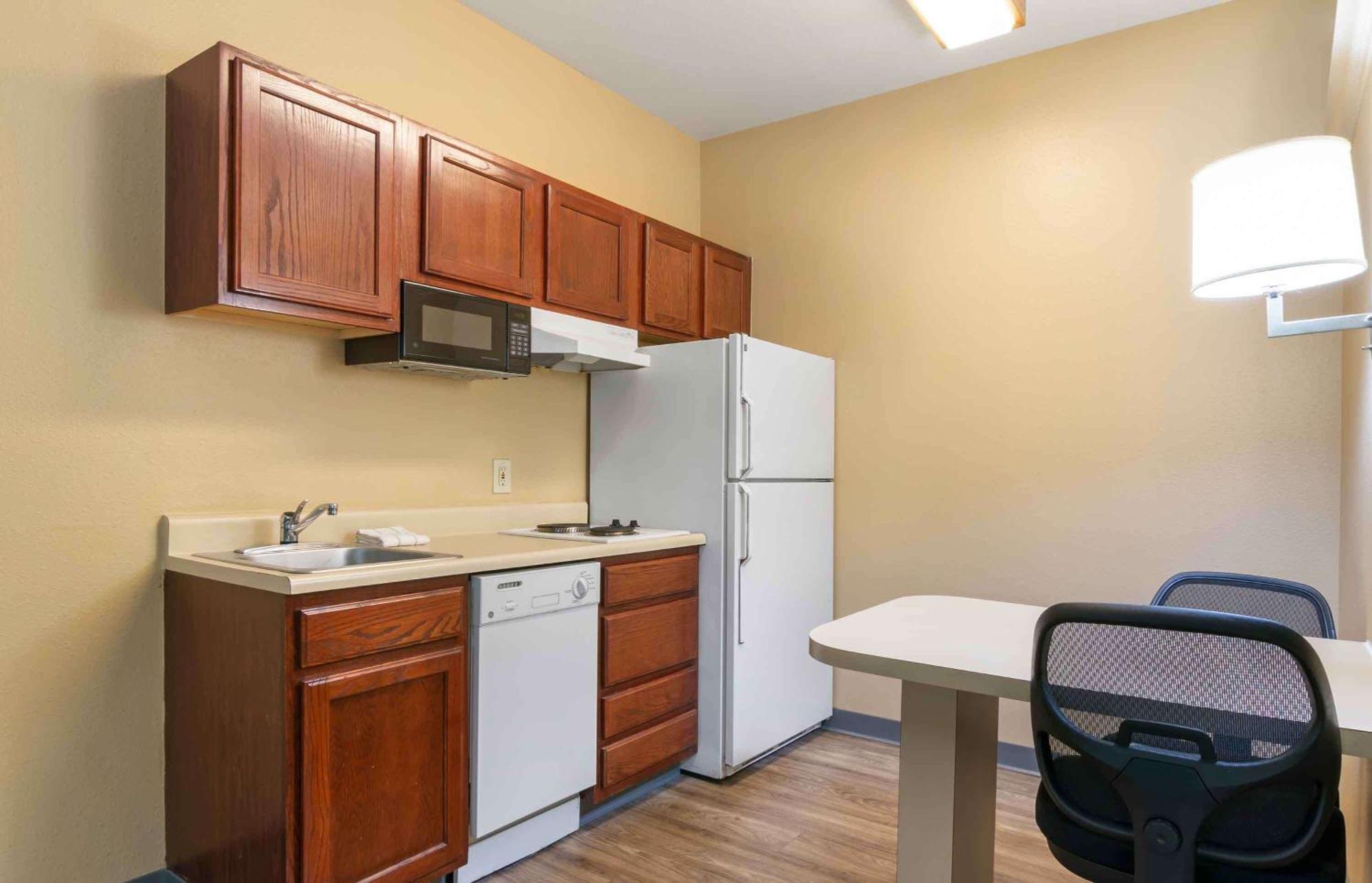 Extended Stay America Suites - Kansas City - Overland Park - Metcalf Ave Exterior foto