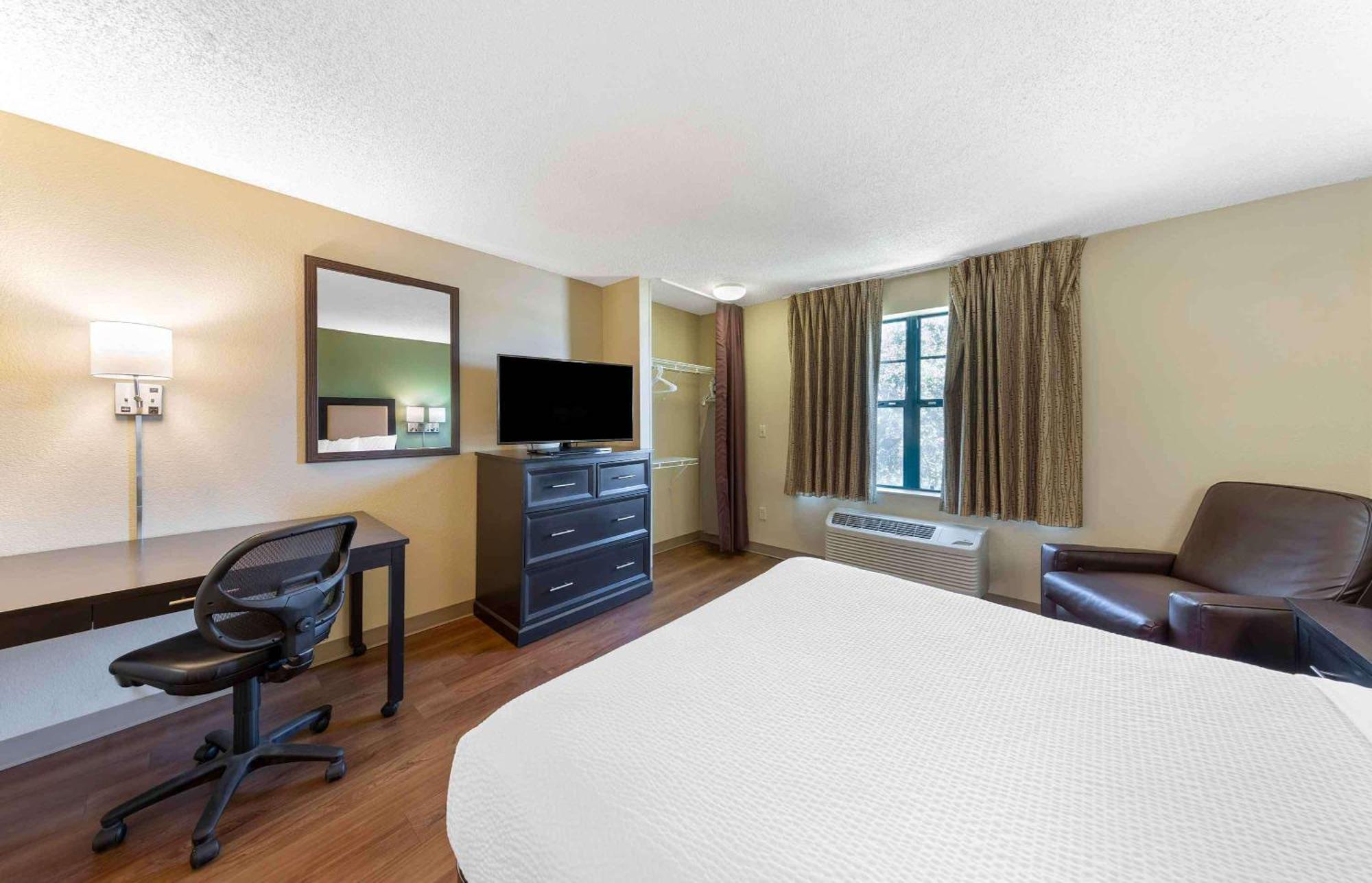 Extended Stay America Suites - Kansas City - Overland Park - Metcalf Ave Exterior foto